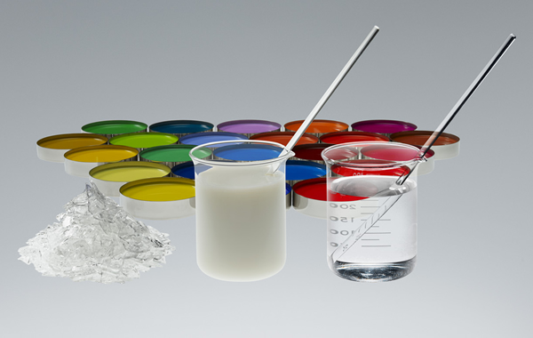 Solvent-soluble fluoropolymers