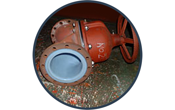 Casing for pumps or valves